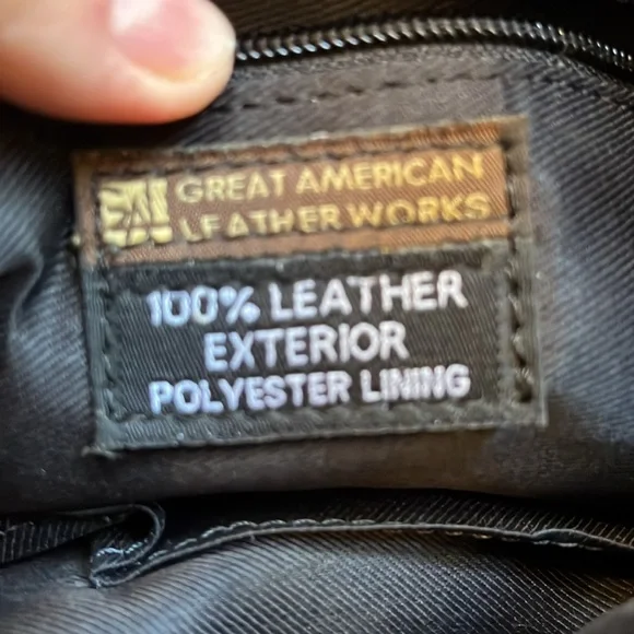 Great American Leather Works crossbody - Picture 5 of 7